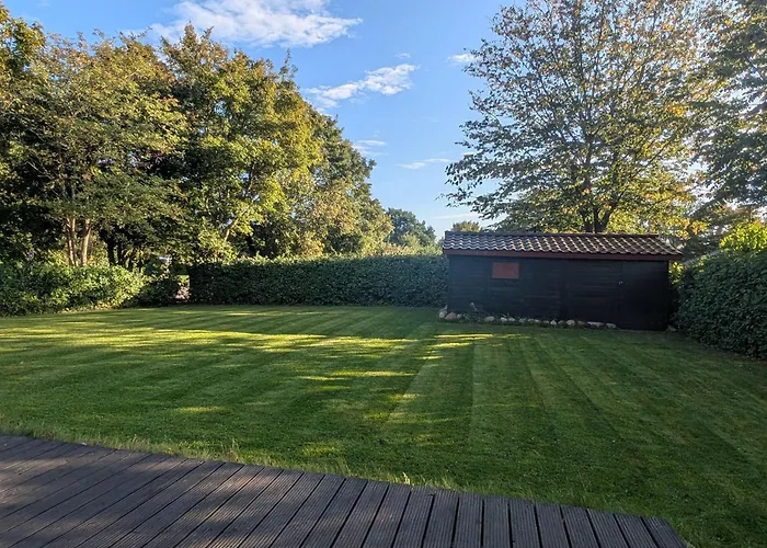 Semesterbostad Kysthus Damp